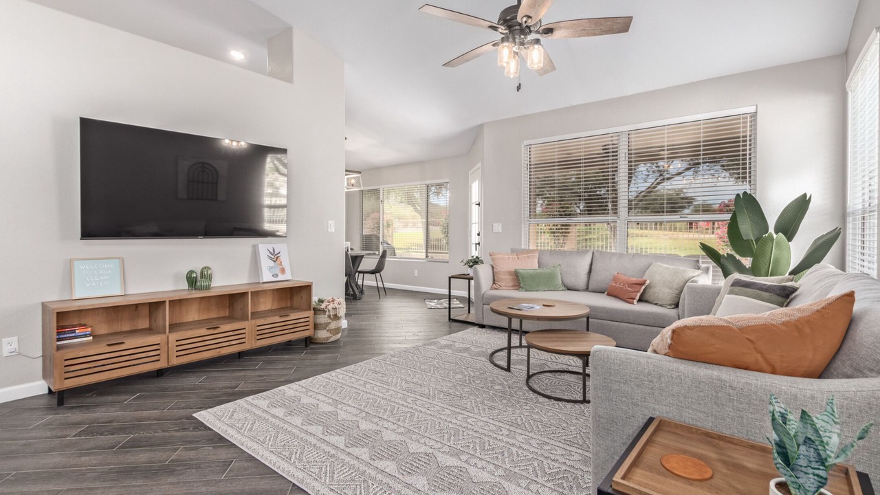 Photo of Livingroom in Estrella Mountain Ranch