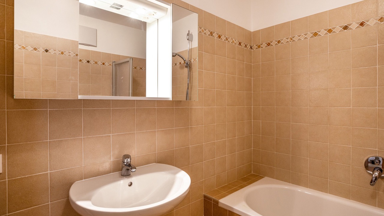 Photo of Bathroom in Proves