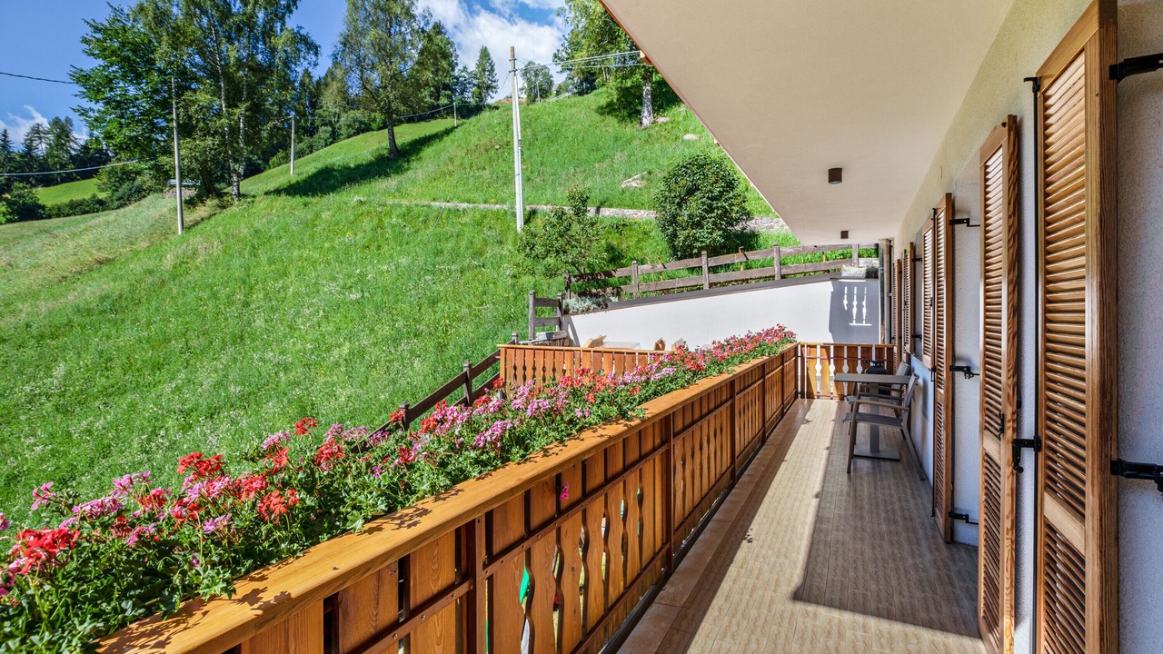 Photo of Outdoor in Proves