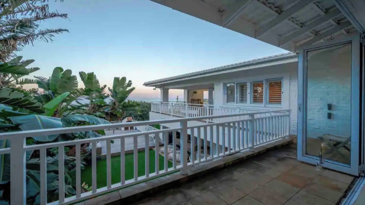 Photo of Patio Balcony in Selection Beach