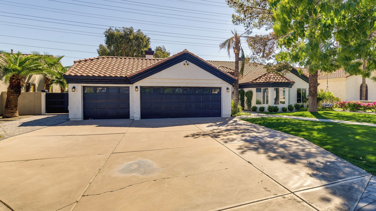 Photo of Outdoor in Val Vista Lakes