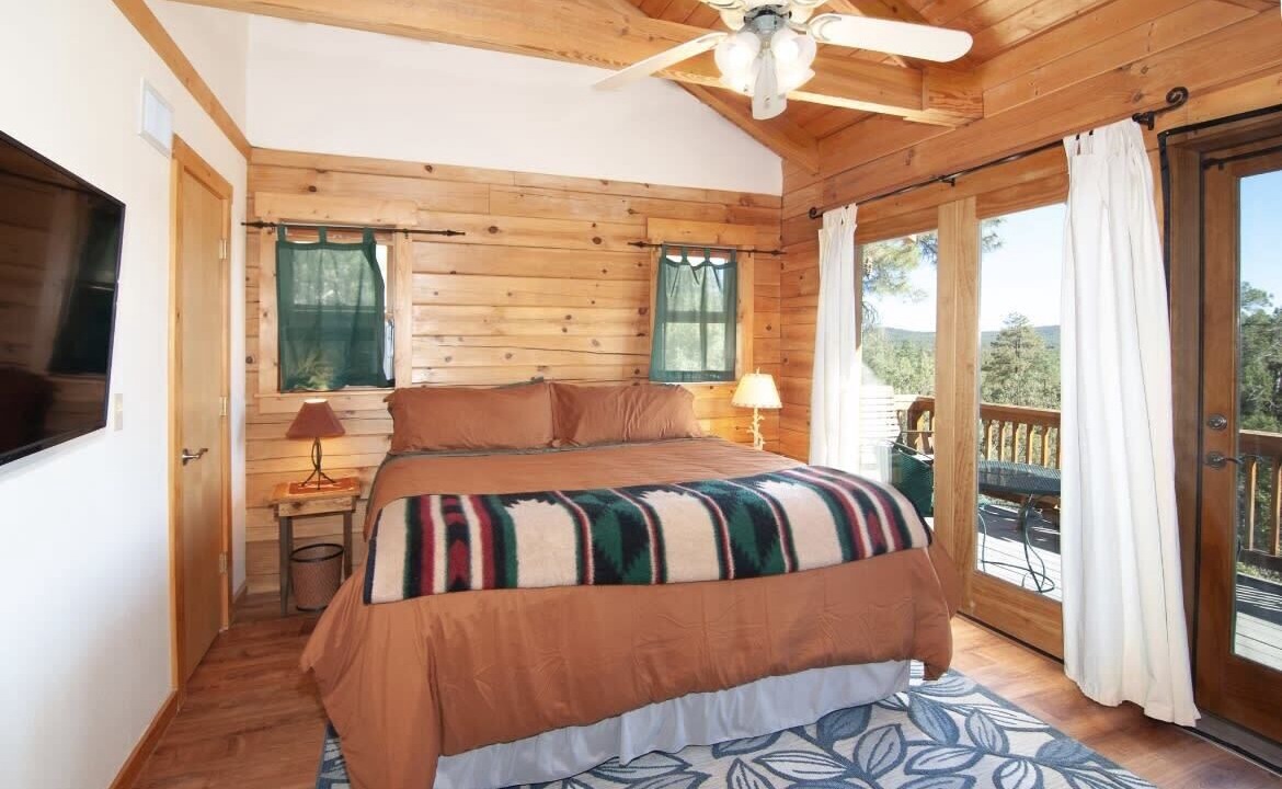 Photo of Bathroom in Pine