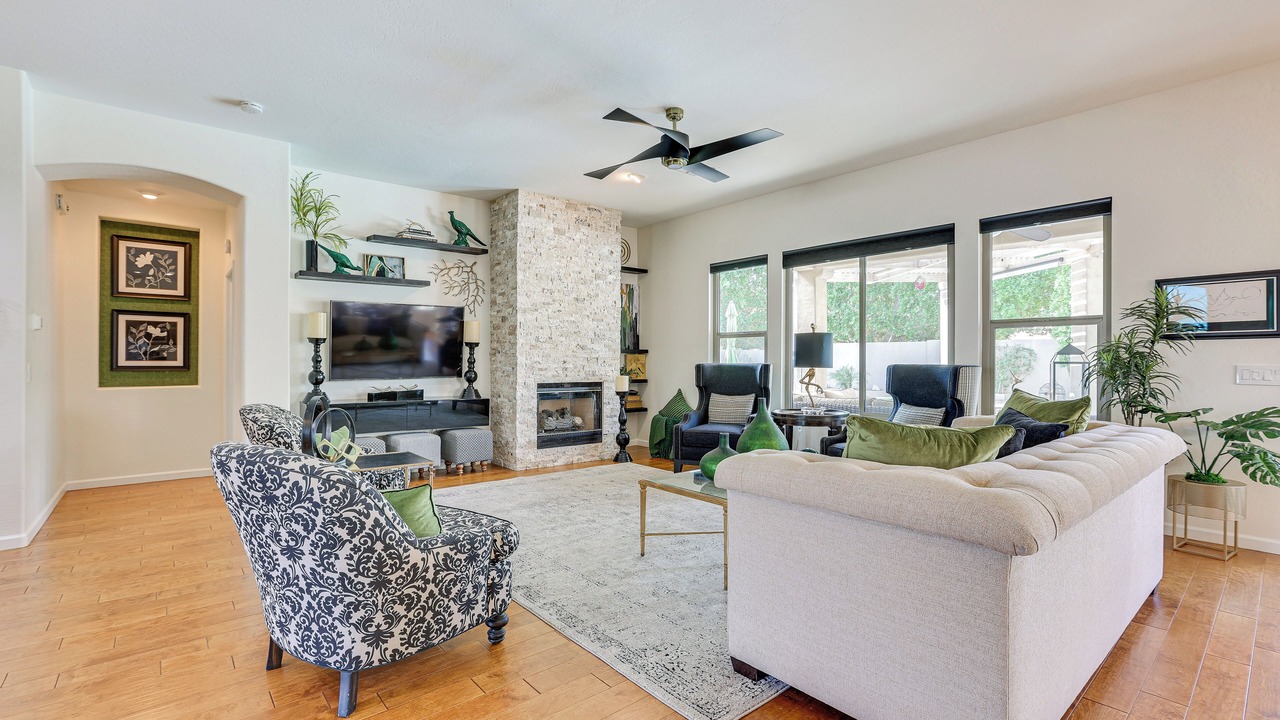 Photo of Livingroom in Fletcher Heights