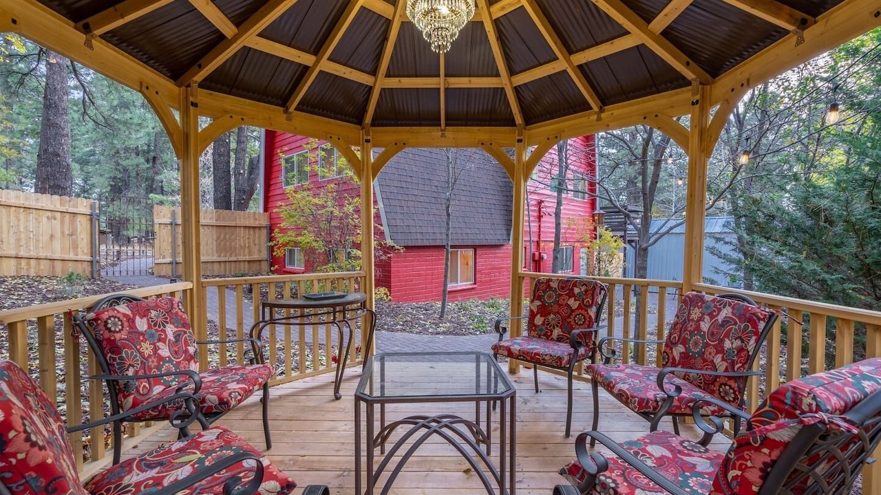 Photo of Patio Balcony in Mountainaire