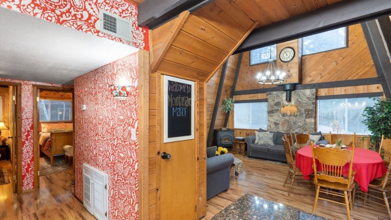 Photo of Livingroom in Mountainaire