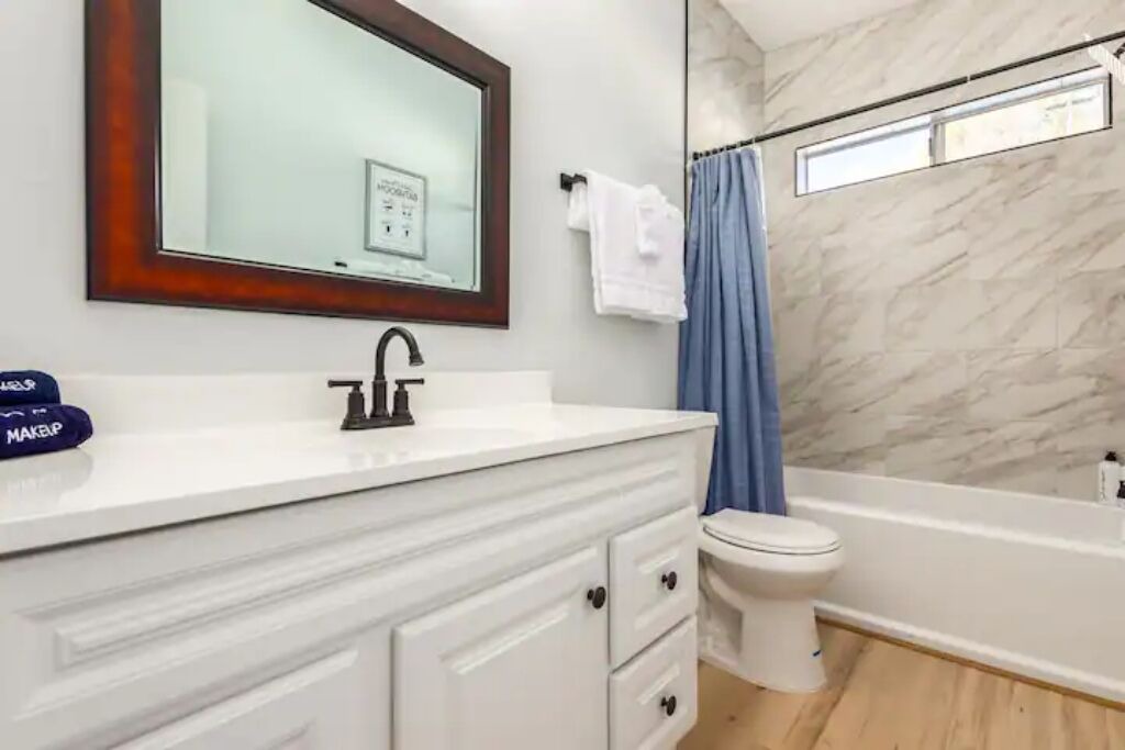 Photo of Bathroom in Oracle Heights Estates