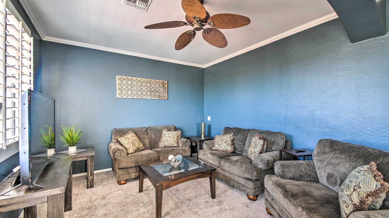 Photo of Livingroom in Laveen Village