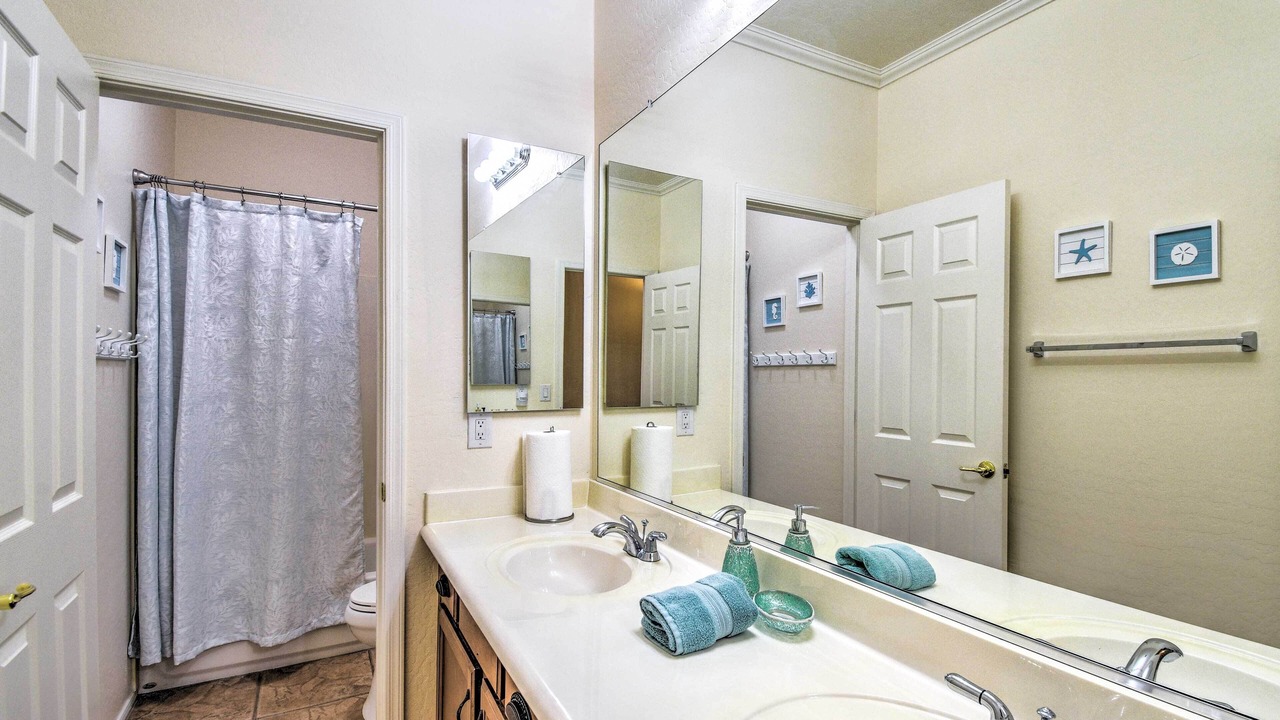 Photo of Bathroom in Laveen Village