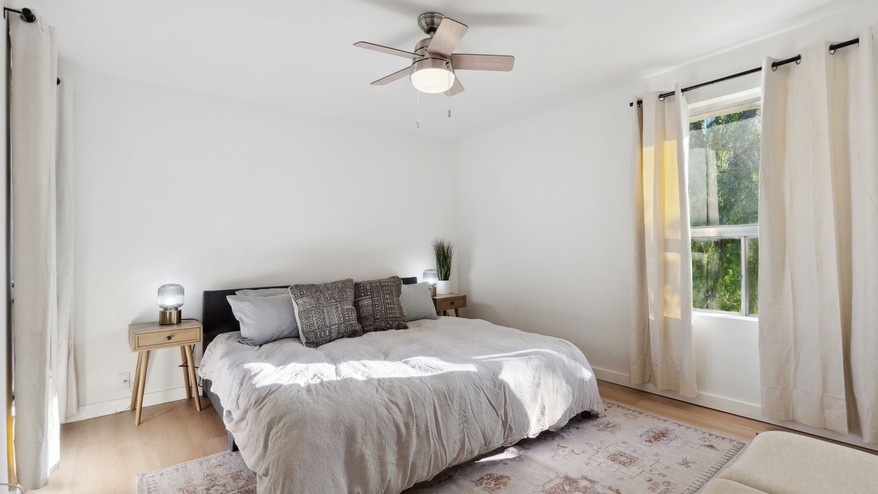 Photo of Bedroom in Entertainment District