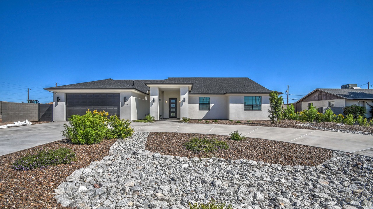 Photo of Outdoor in Paradise Valley Village