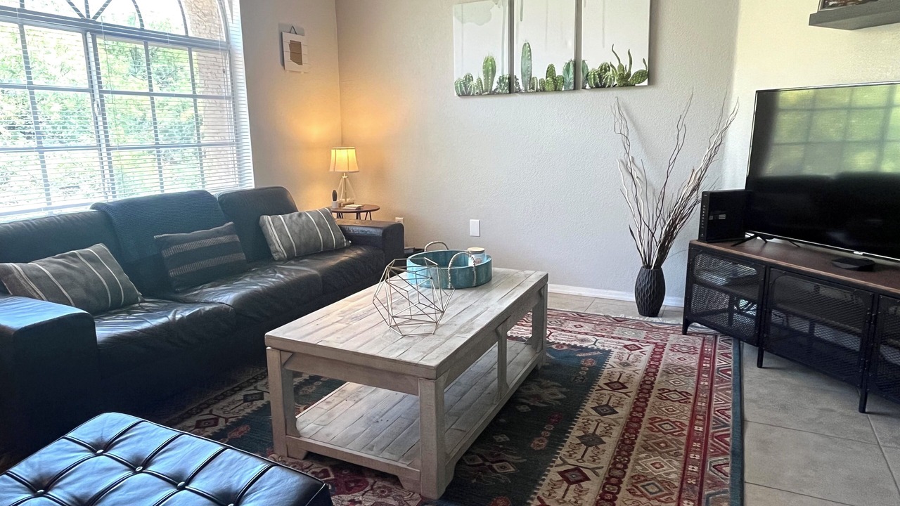 Photo of Livingroom in Oro Valley