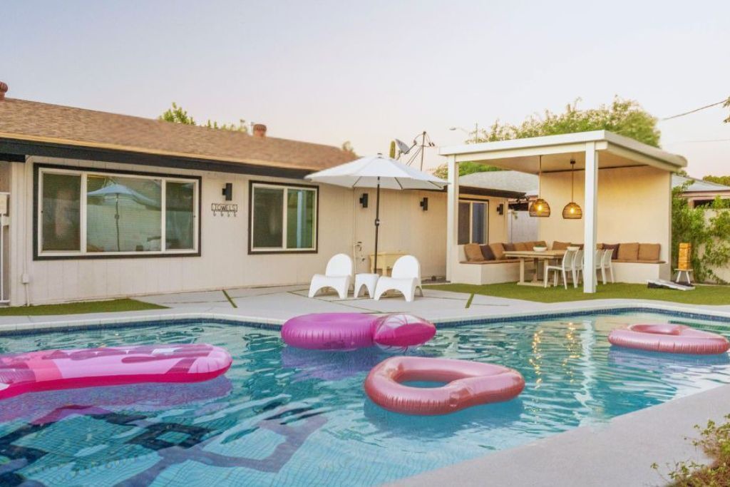 Photo of Outdoor in Scottsdale Estates Six