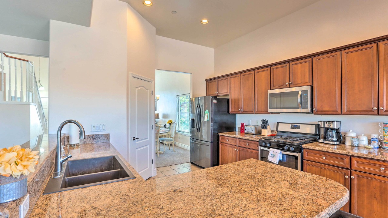 Photo of Kitchen in Continental Reserve