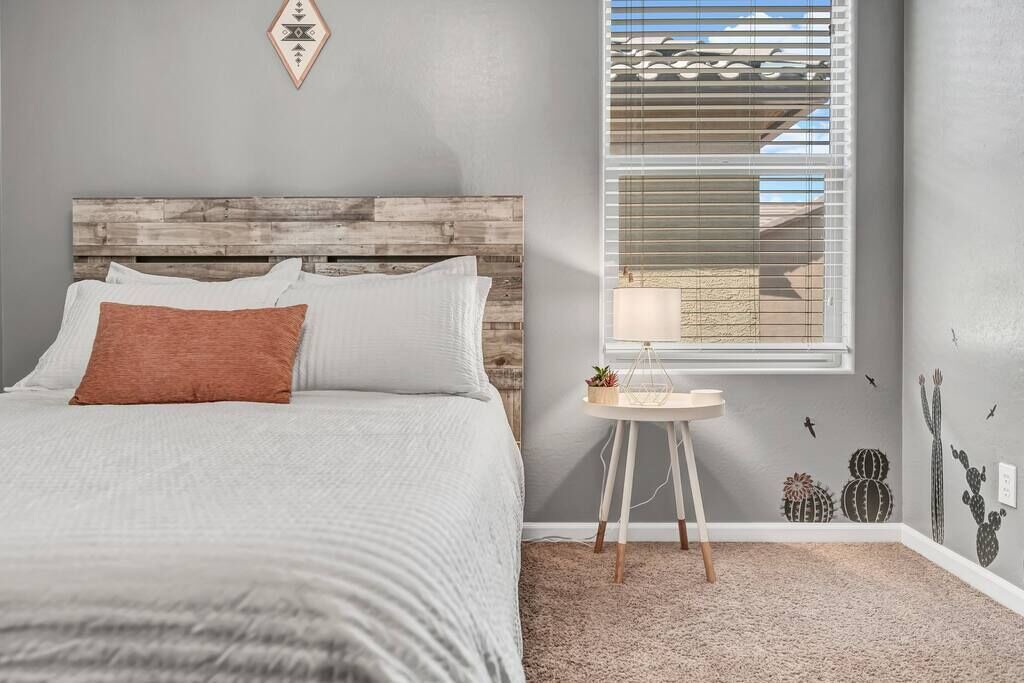 Photo of Bedroom in Higley Park