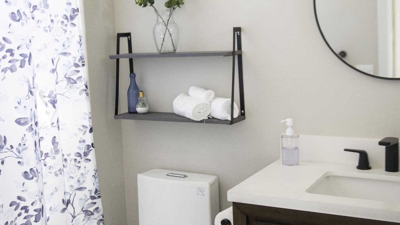 Photo of Bathroom in Madera Parc
