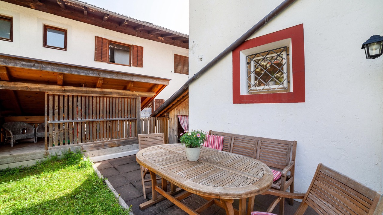 Photo of Outdoor in Caines