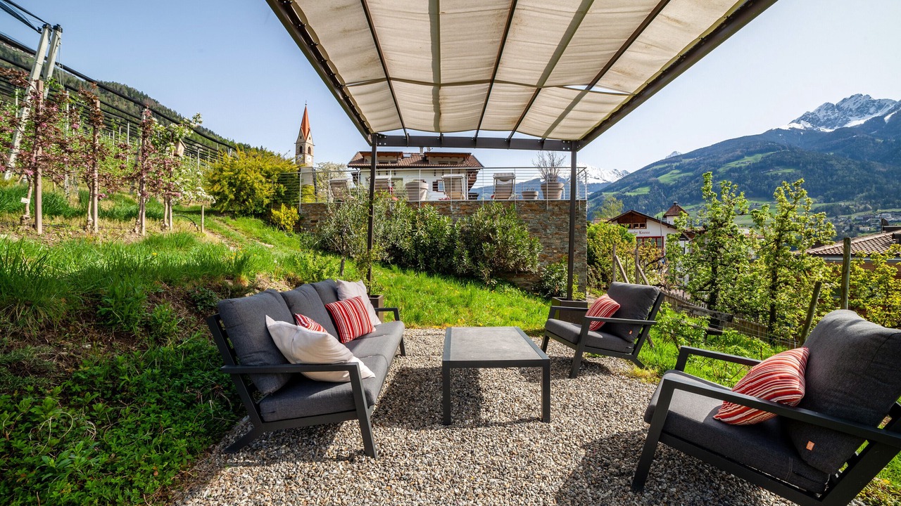Photo of Outdoor in Caines