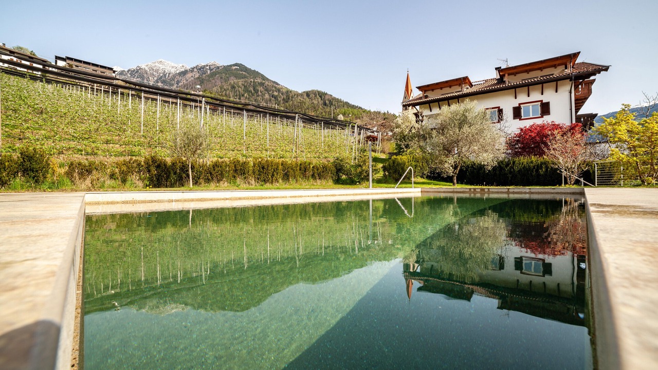 Photo of Outdoor in Caines