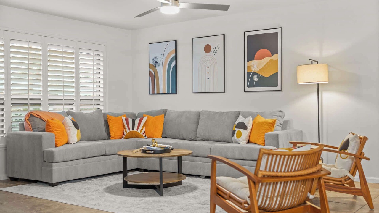 Photo of Livingroom in Scottsdale Estates Six