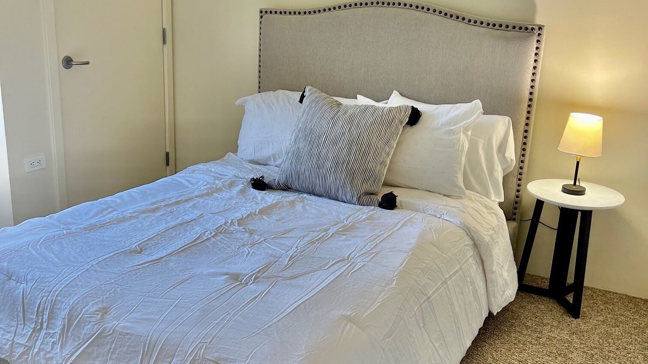 Photo of Bedroom in Fashion Square