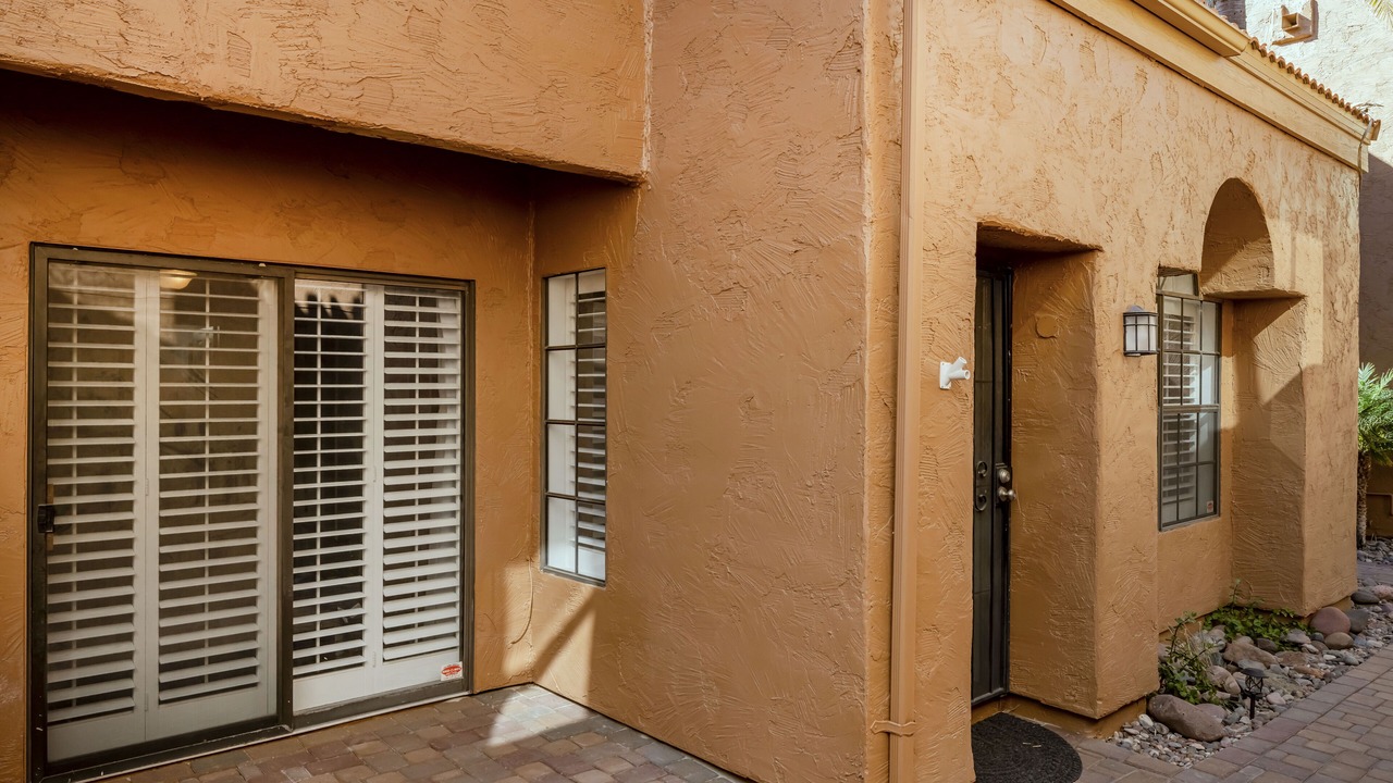Photo of Outdoor in Paradise Valley Village