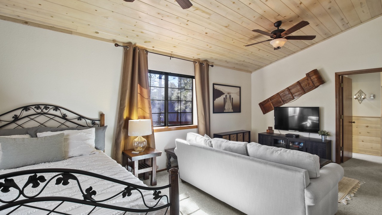 Photo of Bedroom in Pinetop