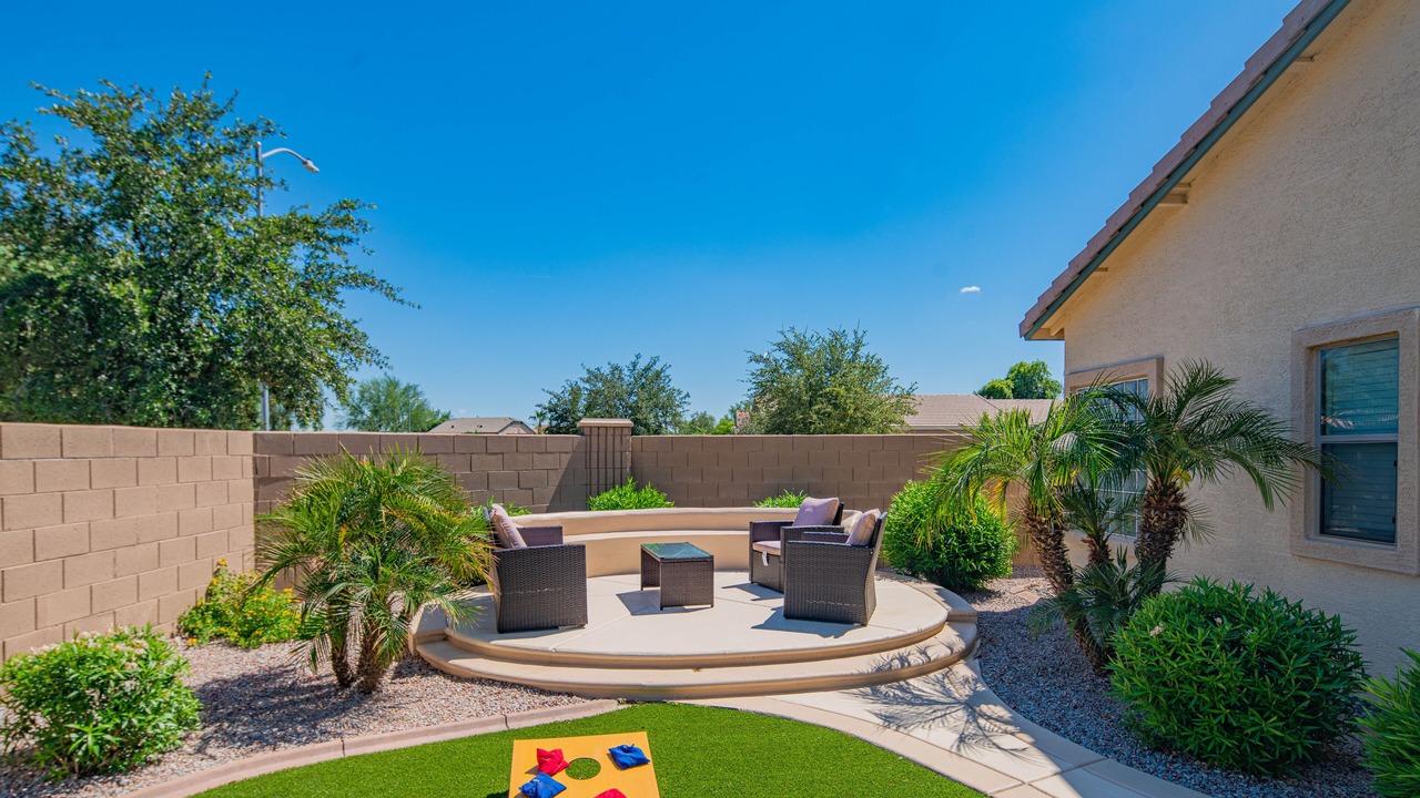 Photo of Patio Balcony in Litchfield Manor