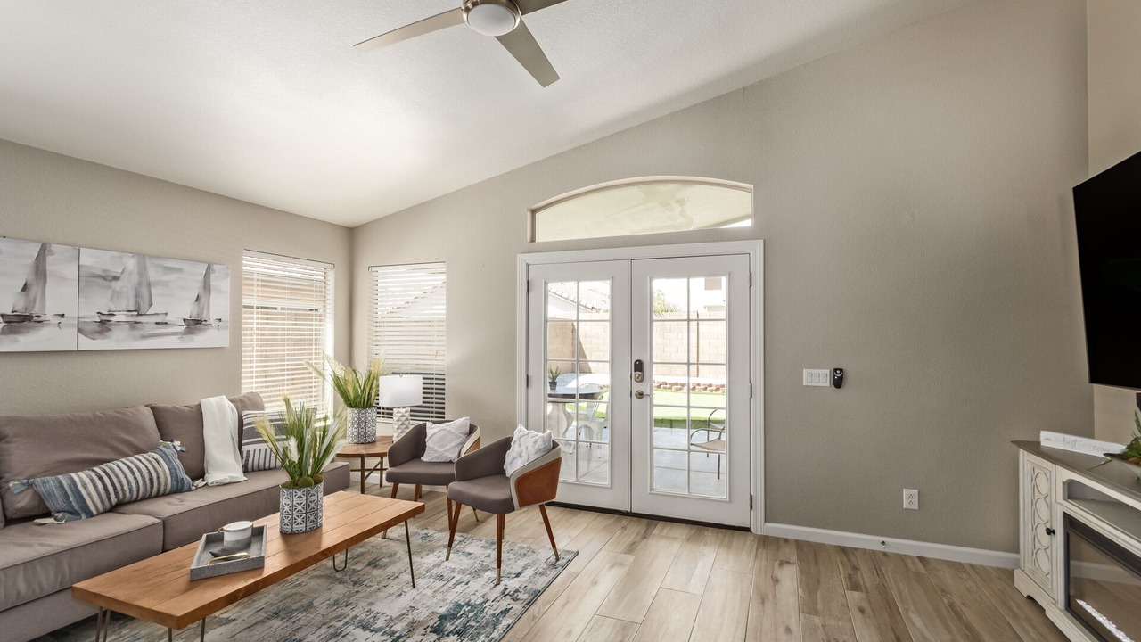 Photo of Livingroom in Gilbert
