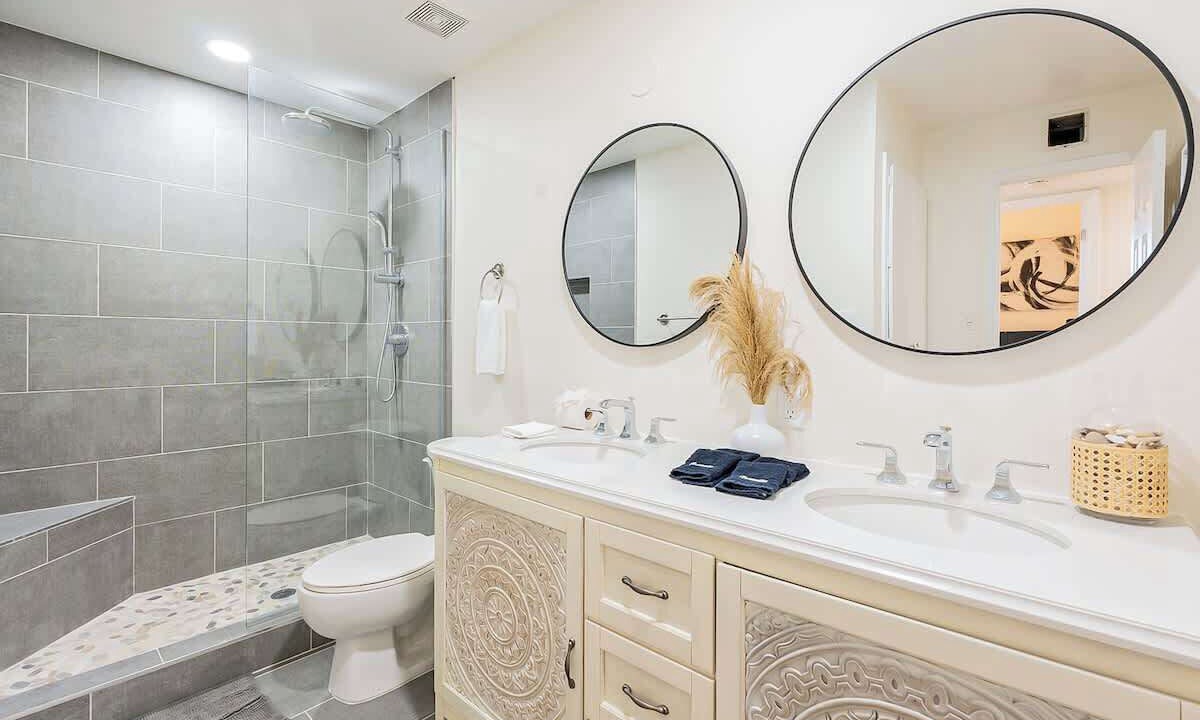 Photo of Bathroom in Park Scottsdale Seven
