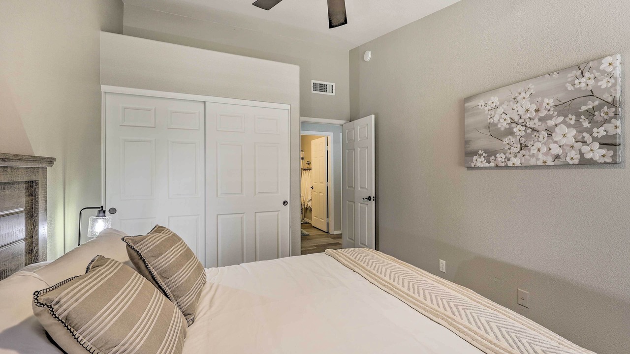 Photo of Bedroom in Monarch