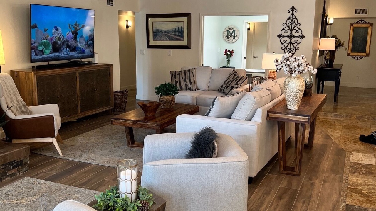 Photo of Livingroom in Litchfield Park