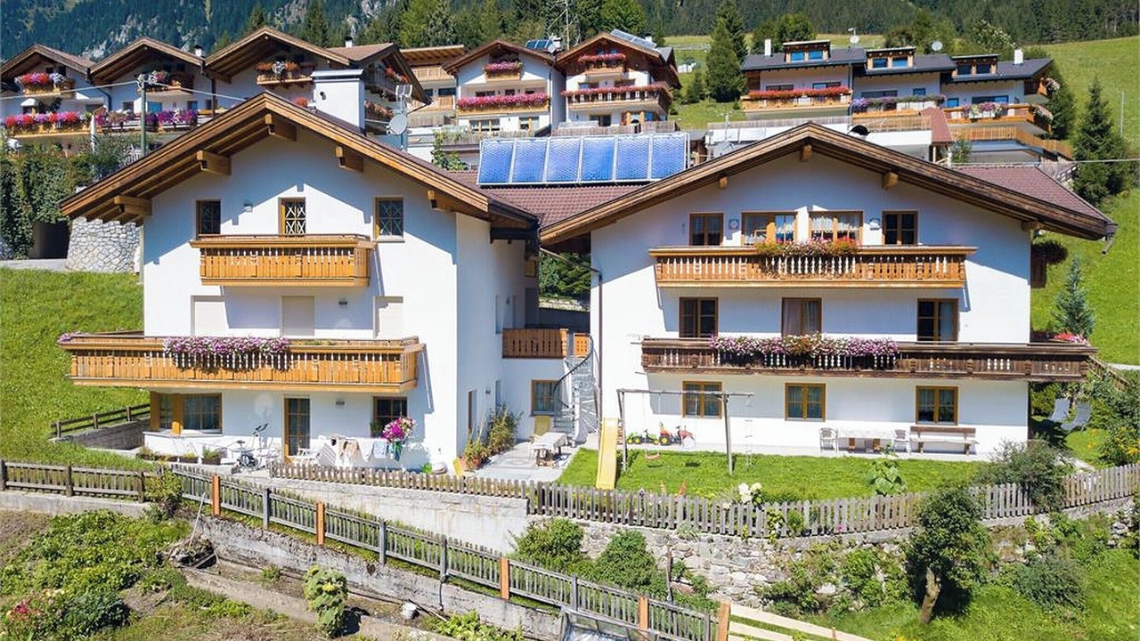 Photo of Outdoor in Racines