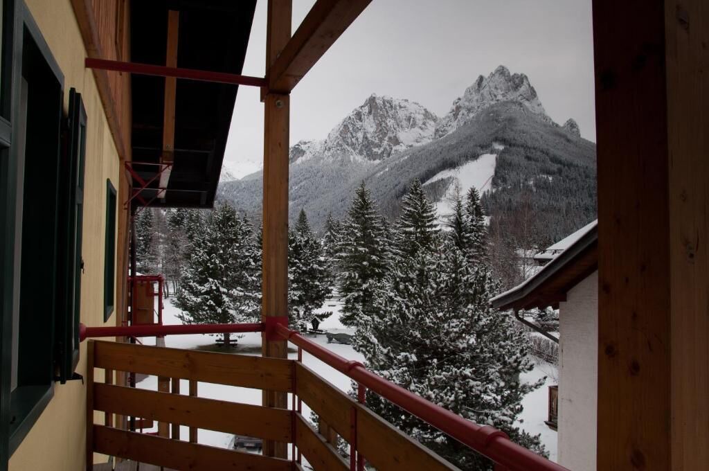 Photo of Outdoor in Pera