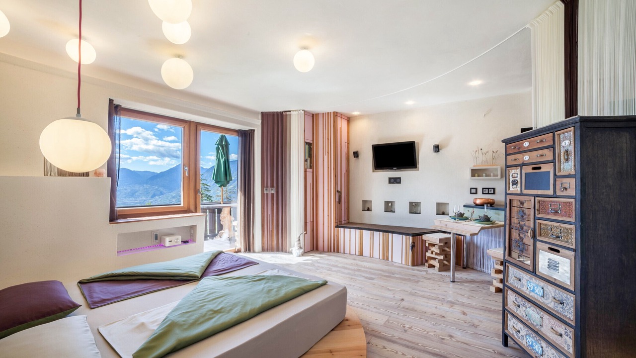 Photo of Bedroom in Caines