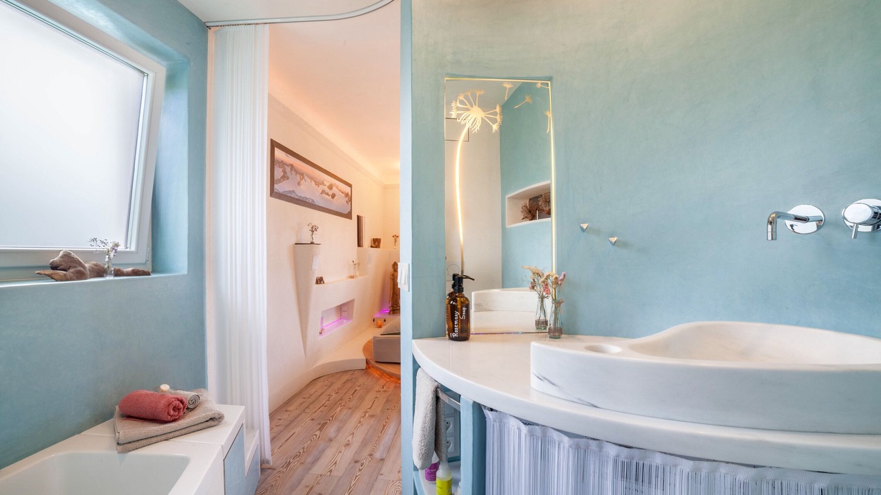 Photo of Bathroom in Caines