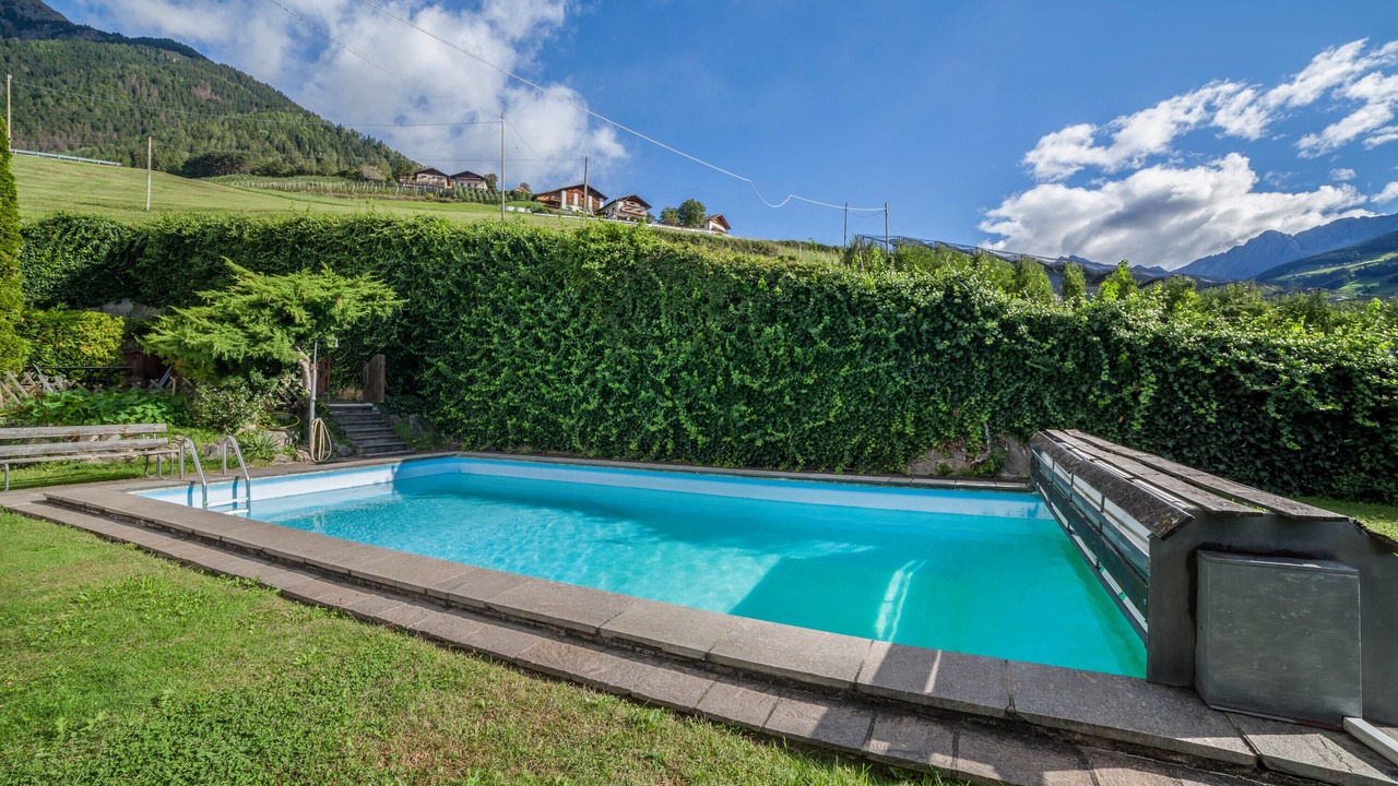 Photo of Outdoor in Caines