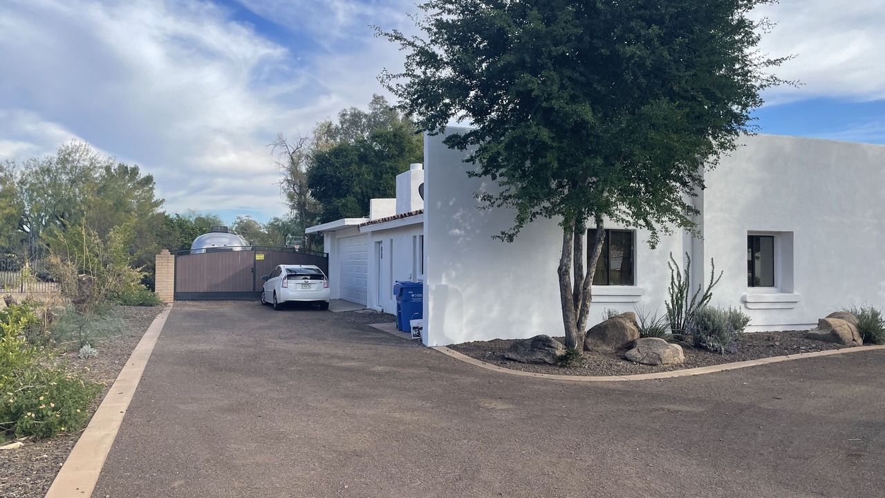 Photo of Outdoor in Paradise Valley Village