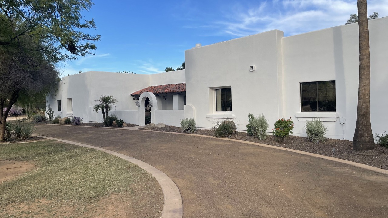 Photo of Outdoor in Paradise Valley Village