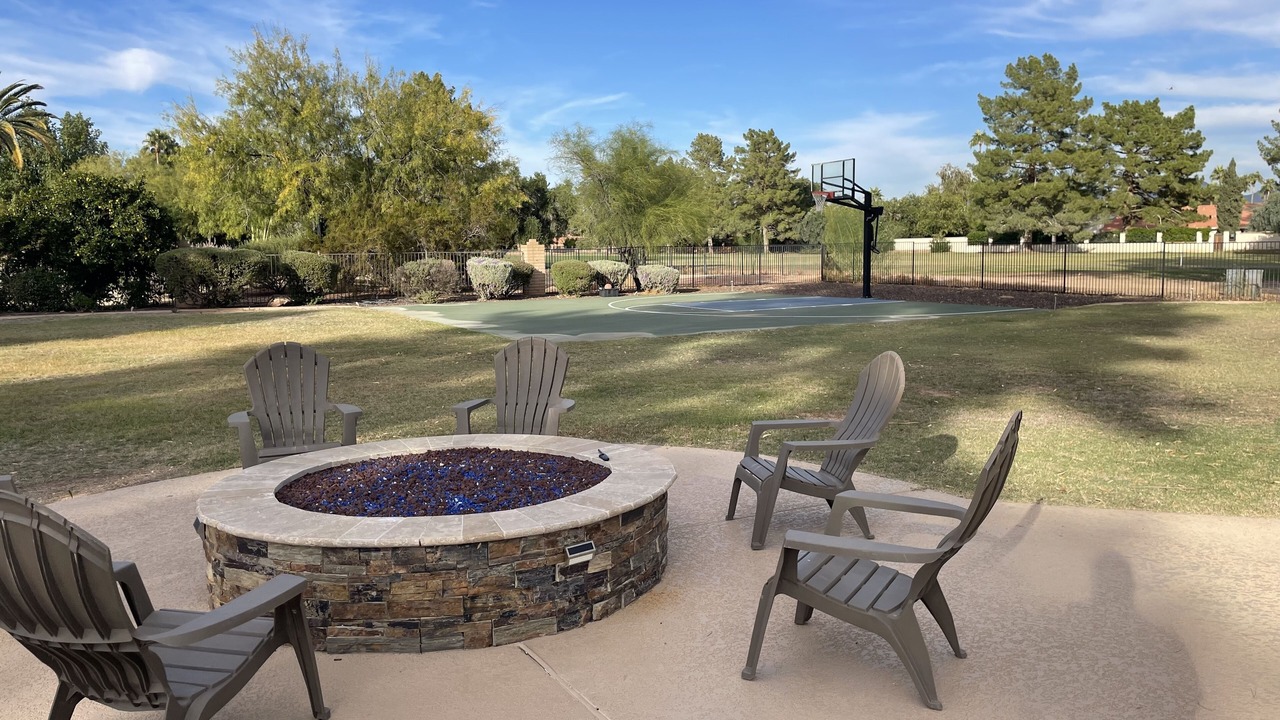 Photo of Others in Paradise Valley Village