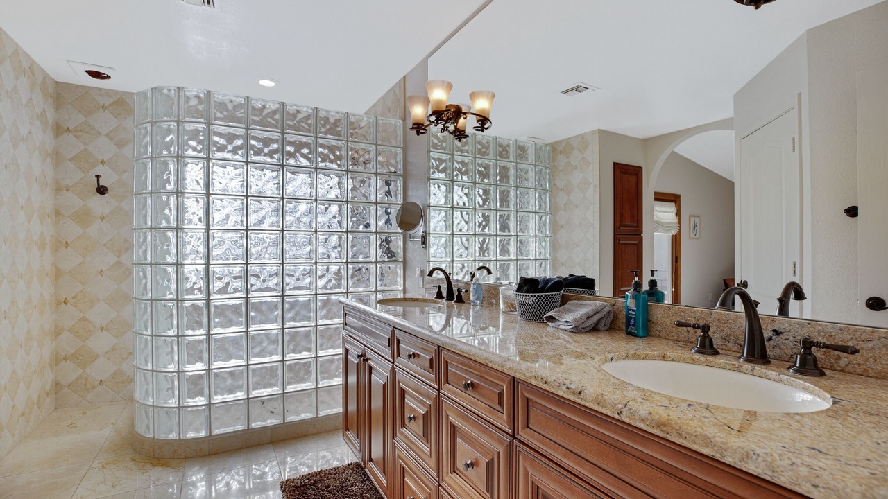 Photo of Bathroom in Mesa