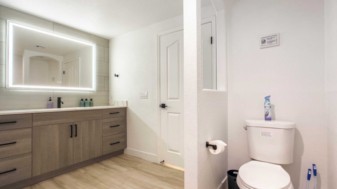 Photo of Bathroom in Desert Paradise Estates