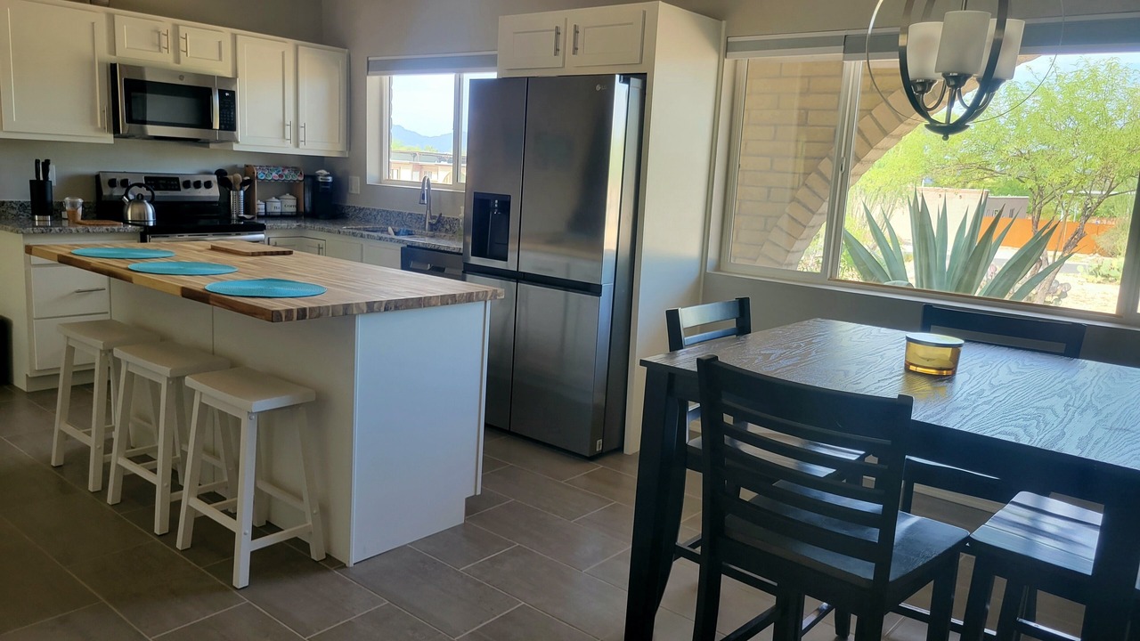 Photo of Kitchen in Ranchos De La Canada