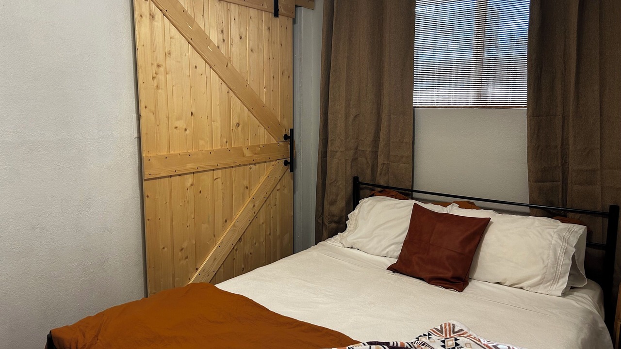 Photo of Bedroom in Julia Keen