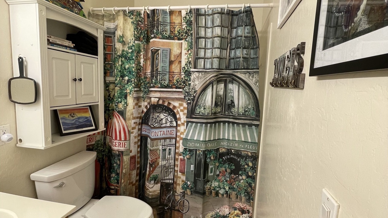 Photo of Bathroom in Desert Harbor