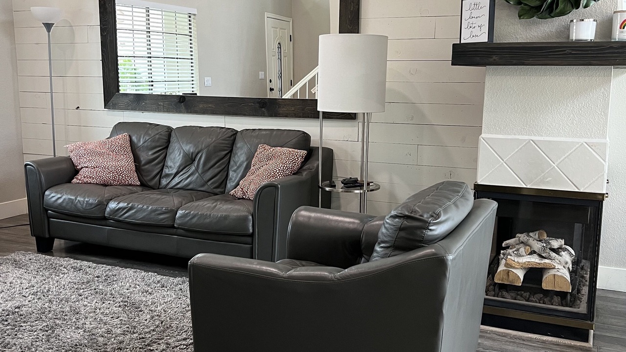 Photo of Livingroom in Val Vista Lakes
