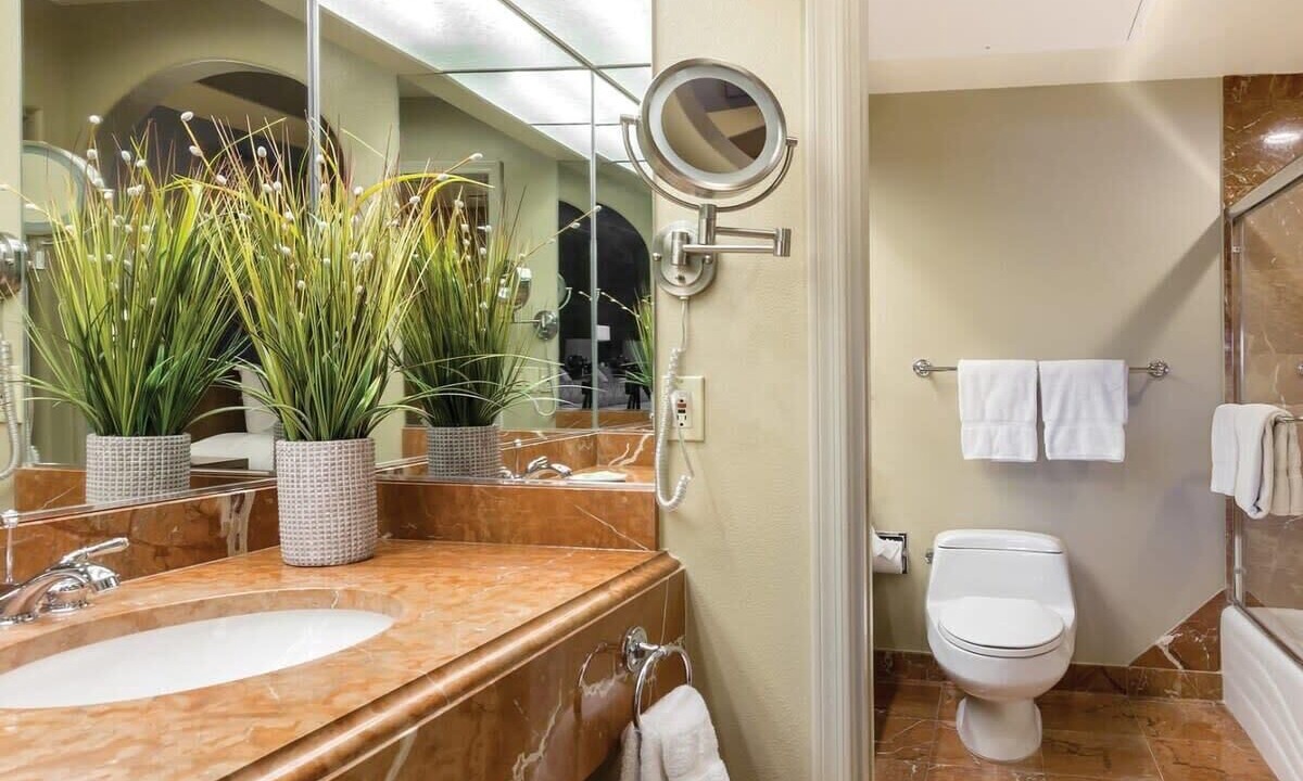 Photo of Bathroom in South Mountain