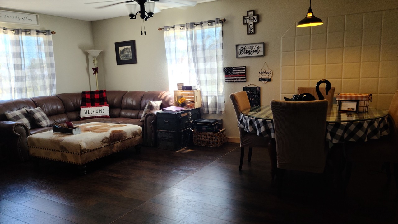 Photo of Livingroom in Meadview