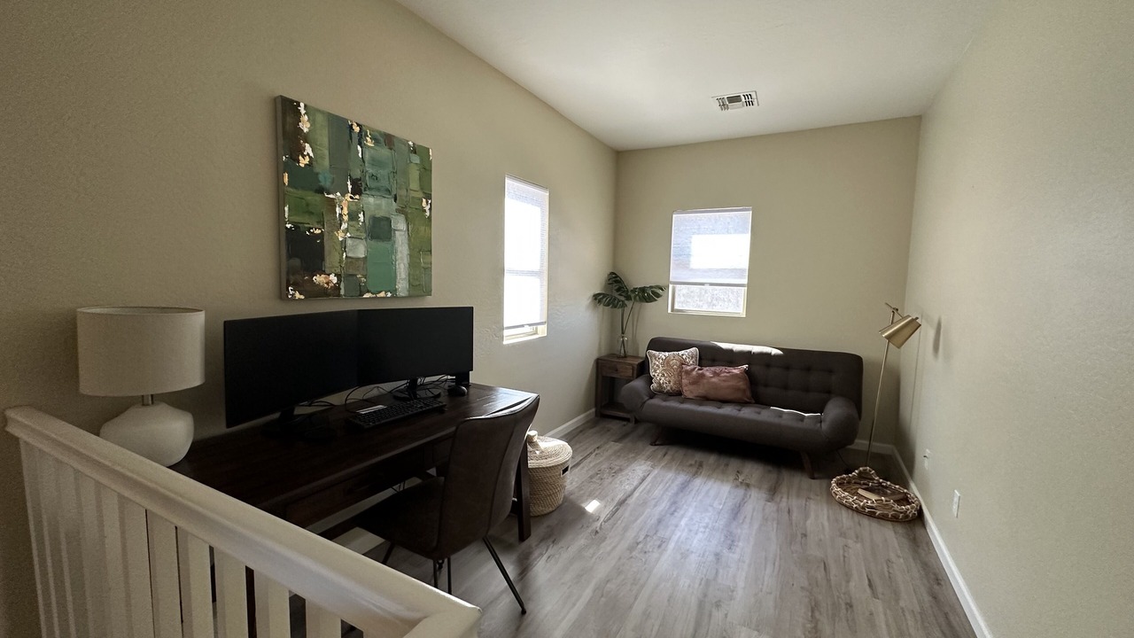 Photo of Livingroom in Surprise Farms