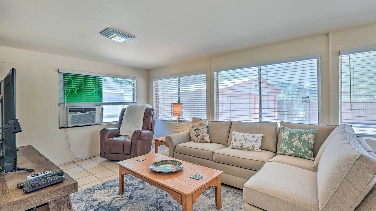 Photo of Livingroom in Tumacacori