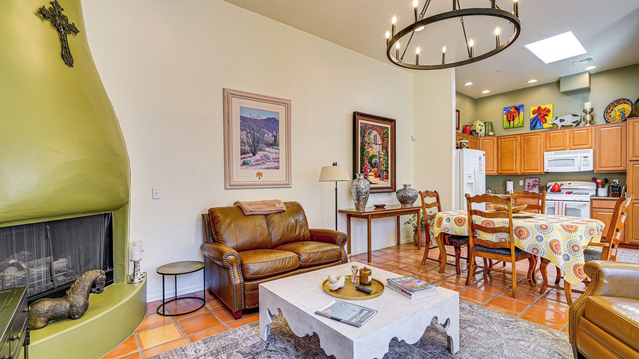 Photo of Livingroom in Tumacacori